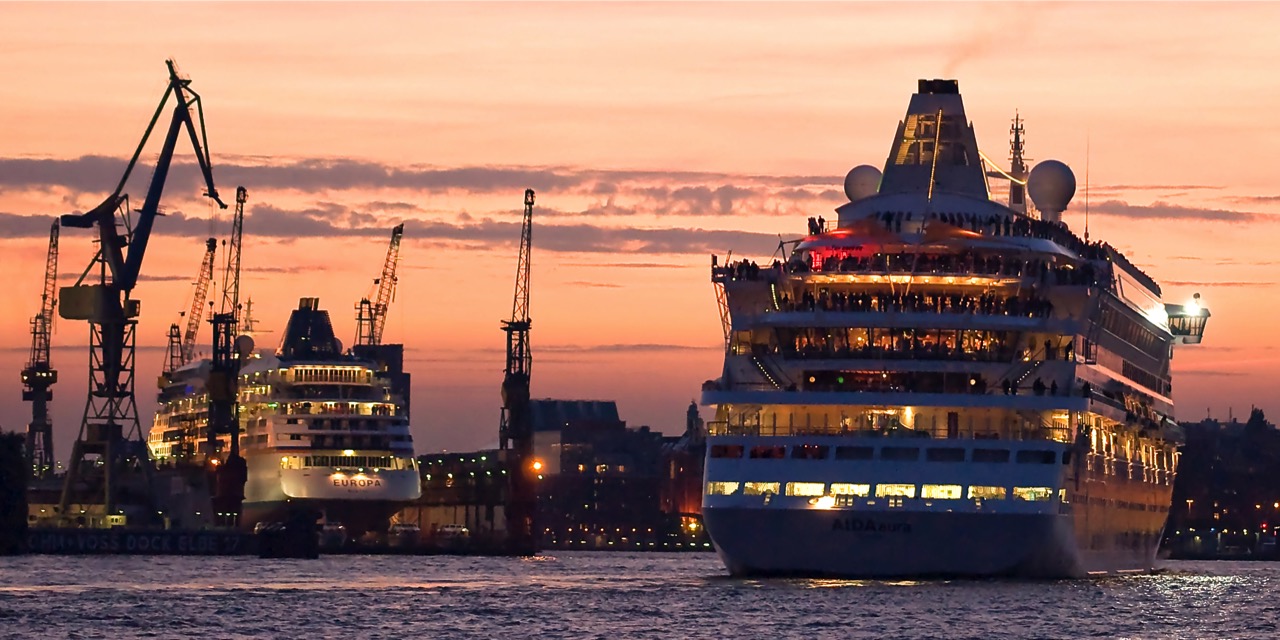 Hamburg Hafen Motive Bild Bilder Foto Fotos Aida MS Europa