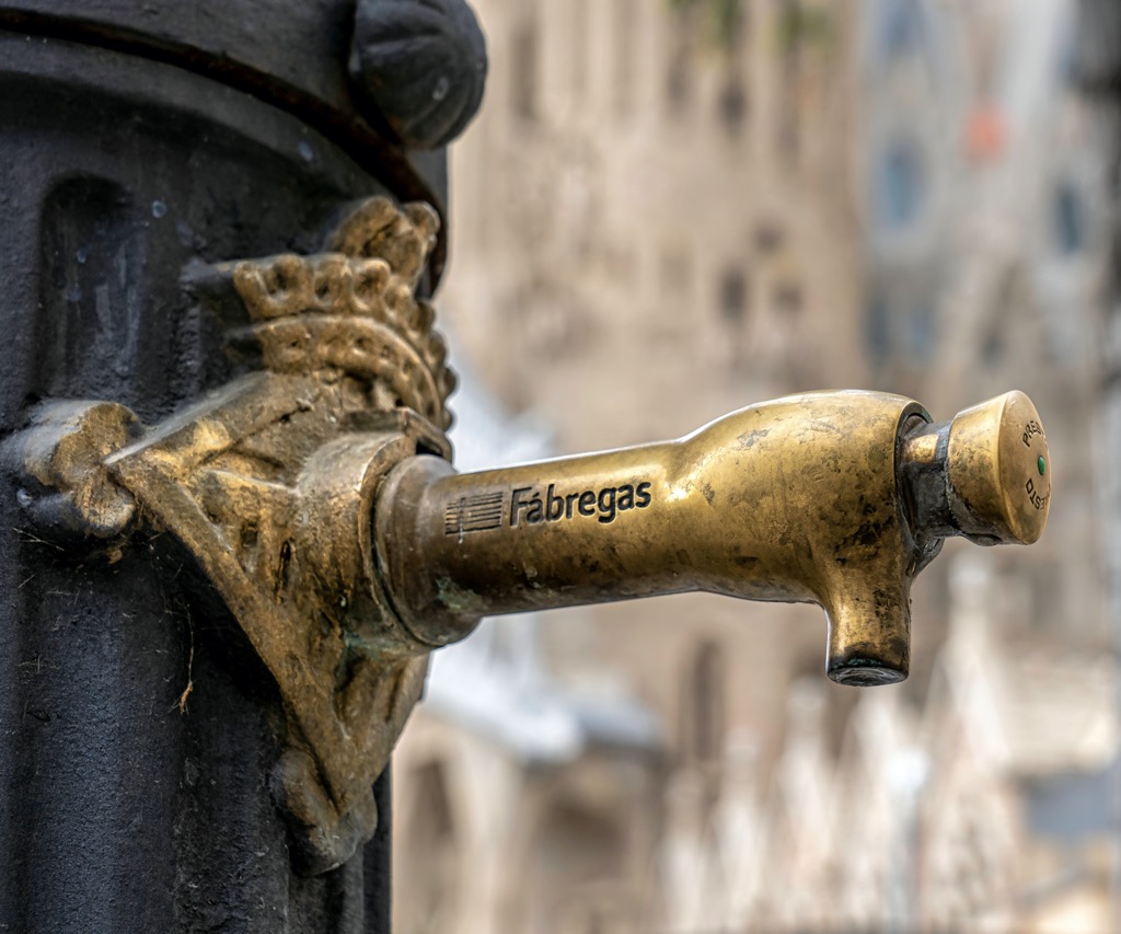 Motiv Wasserstelle an der Sagrada Familia