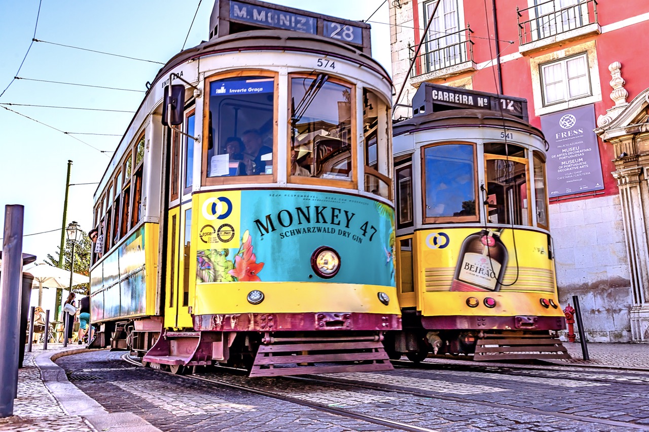 Motiv Double Tram in Lissabon